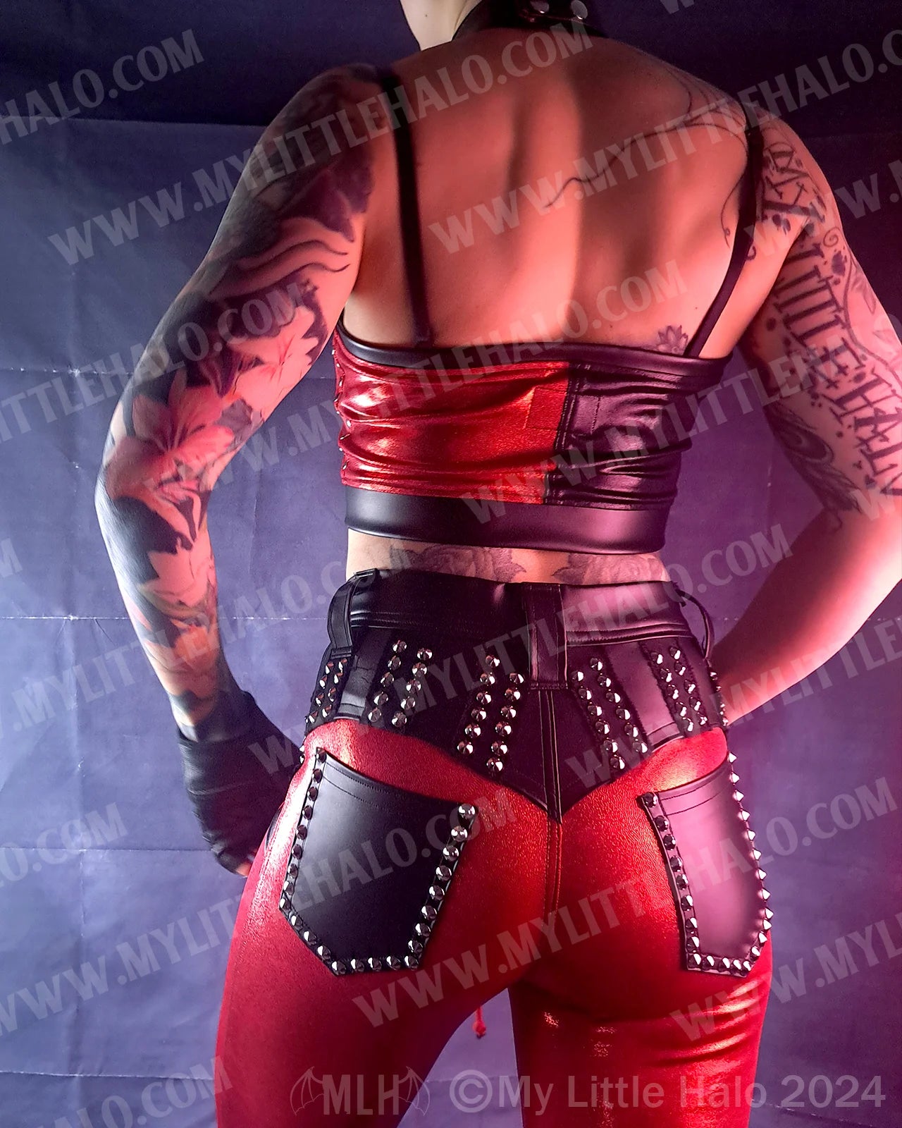 #22 Stretch Red & Black Chains & Peephole Halter-Neck (04-24-11-1-22)