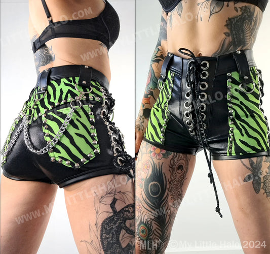 High Waist Green Zebra Chain Shorts (24-01-00-05)