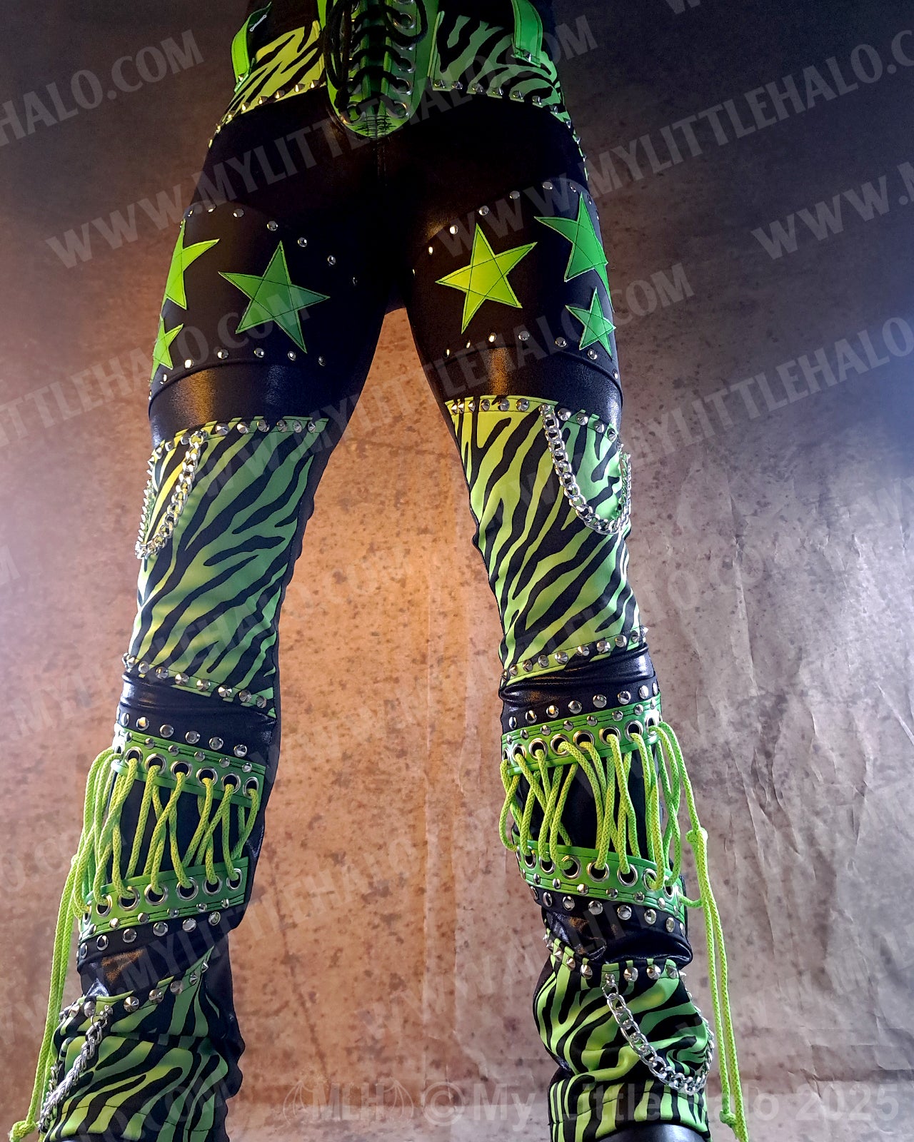 Men's Green Zebra & Star Straight Leg Pants (25-02-3-06)