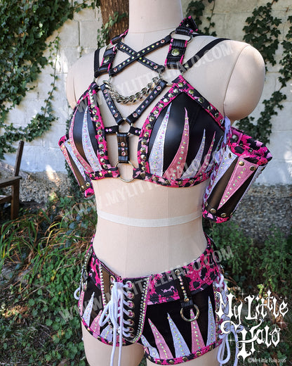 Pink, Black & White 3 Piece Wrestling Set