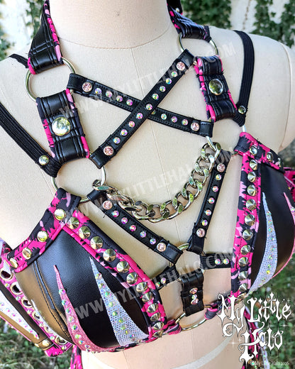 Pink, Black & White 3 Piece Wrestling Set