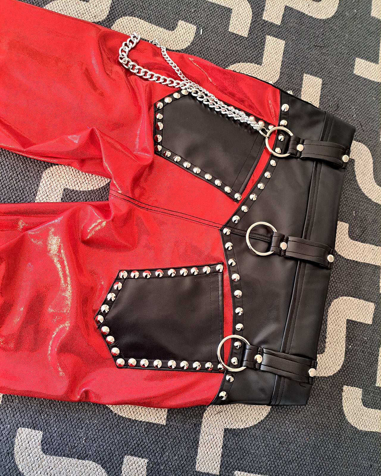 Red Front Lace up Skinny Pants (Size M/L)