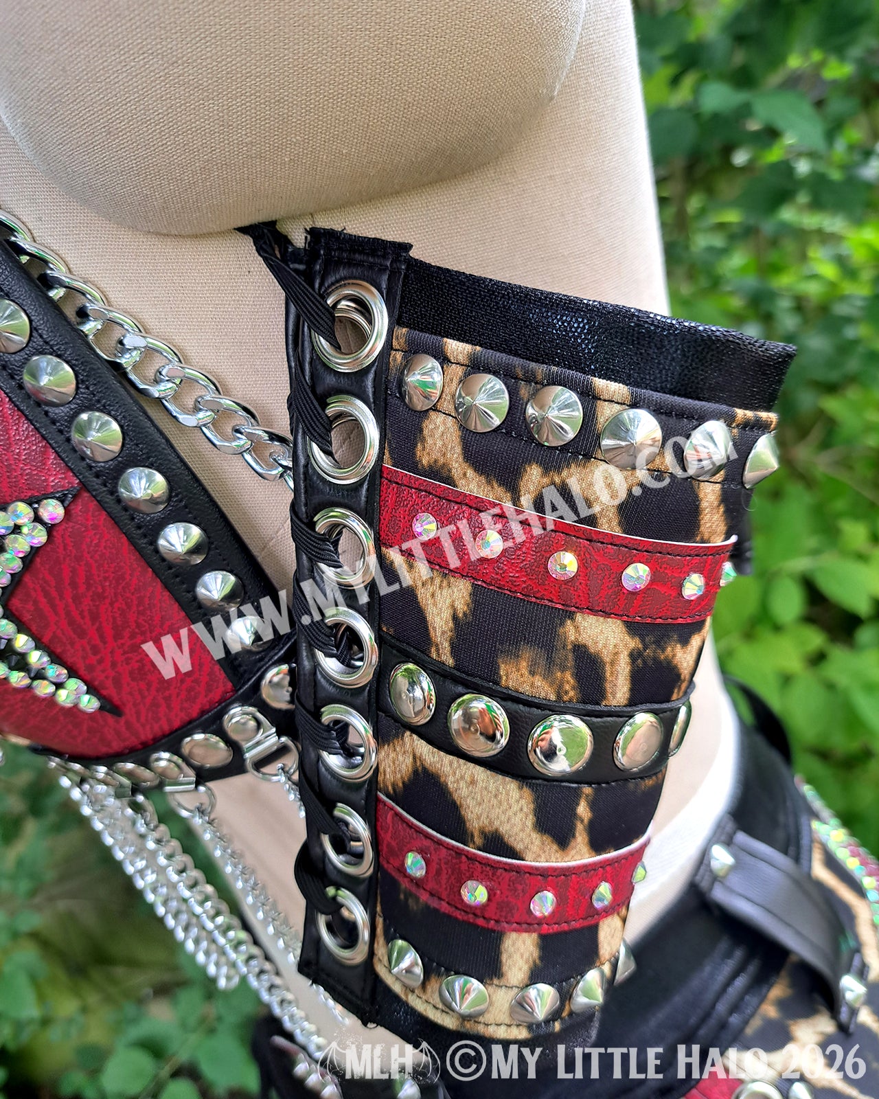 Red & Black Rhinestone Stars Wrestling Set